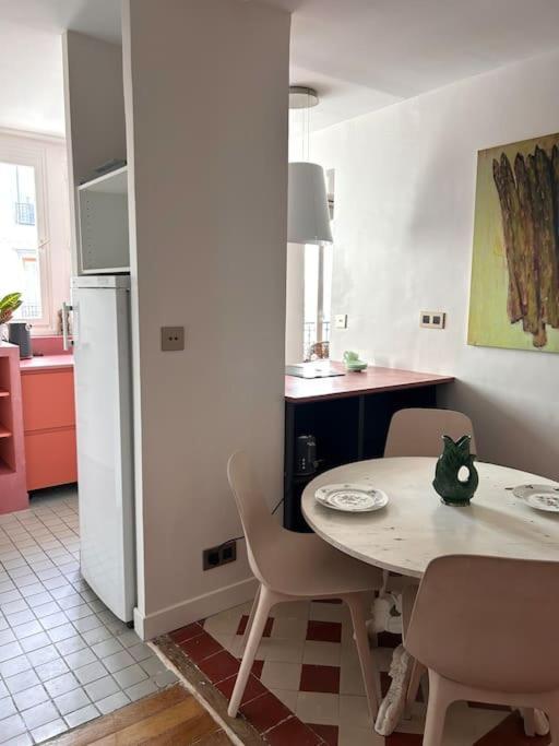 Un Fabuleux Decor Pour Un Chaleureux Appartement París Exterior foto
